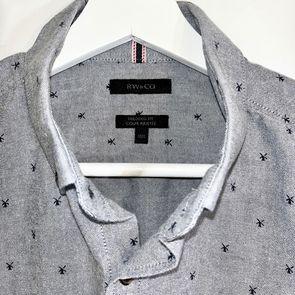RW&CO. Gray Patterned Button Down Shirt, Tailored Fit, Size M, Like New - Picture 3 of 3